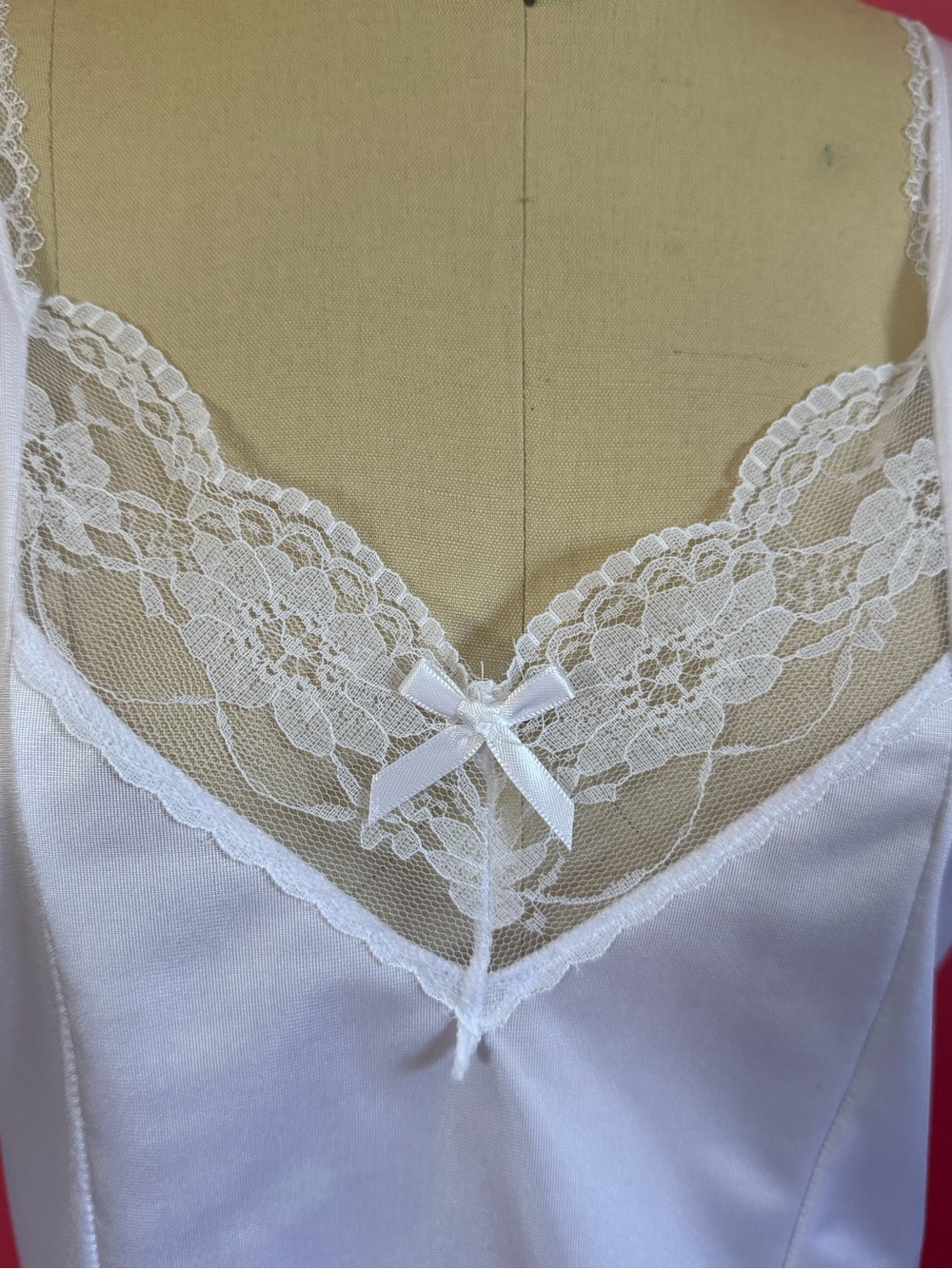 Vintage 90s/Y2K Romantic Coquette BalletCore Lace Adorned Slip Tank L - Picture 3 of 8